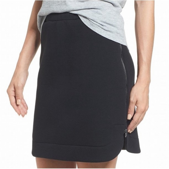 Halogen Dresses & Skirts - Halogen Side Zip Tulip Hem Skirt, Sz S
